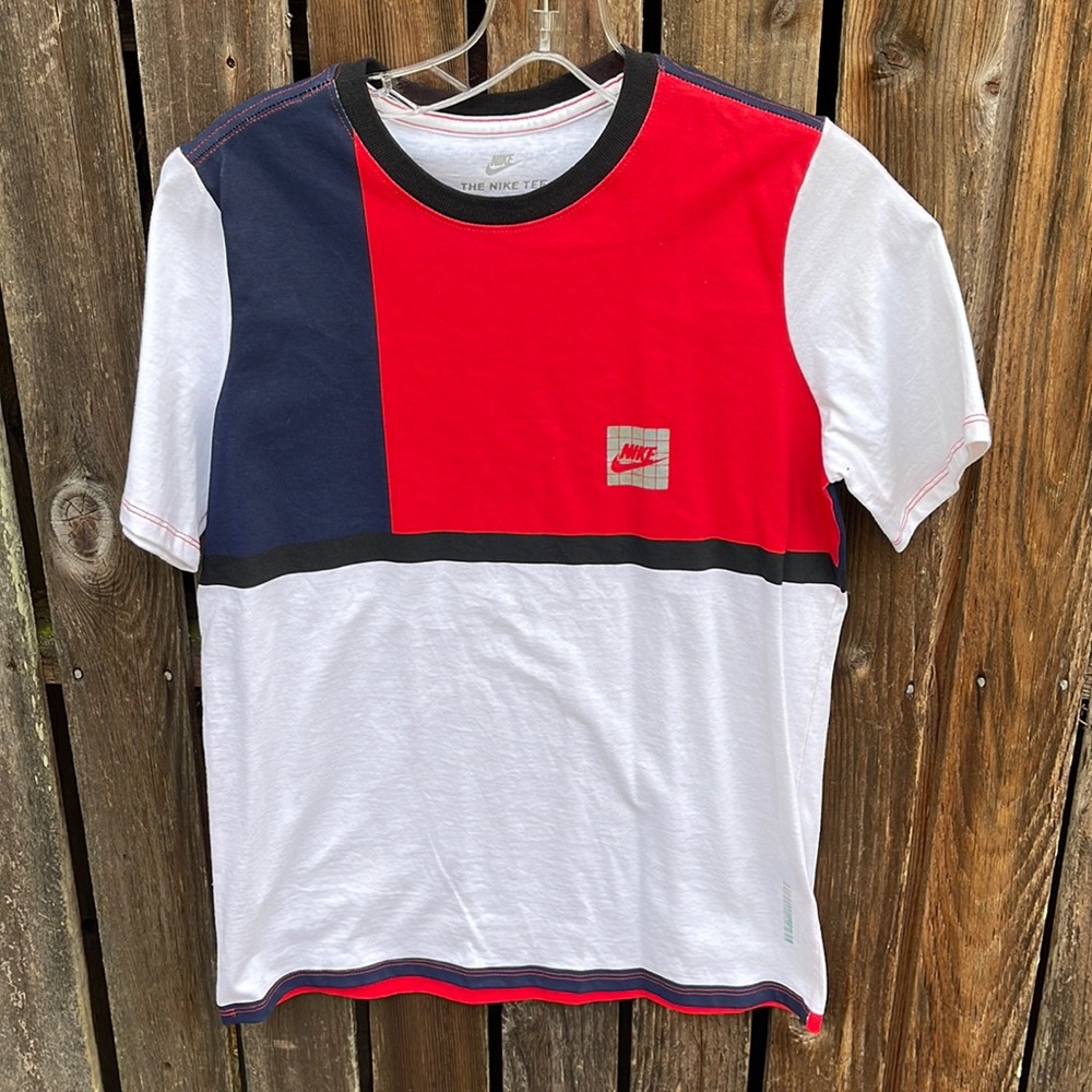 Nike Boys L Red White Blue Colorblock Tee Shirt Short Sleeve Cotton